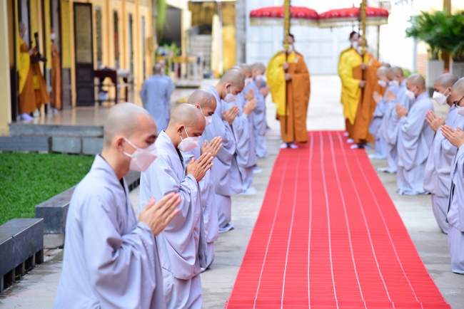 Lễ truyền giới Sa di Phương Trượng